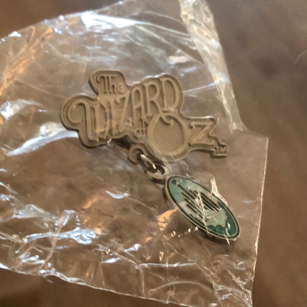 The Wizard of Oz Pin